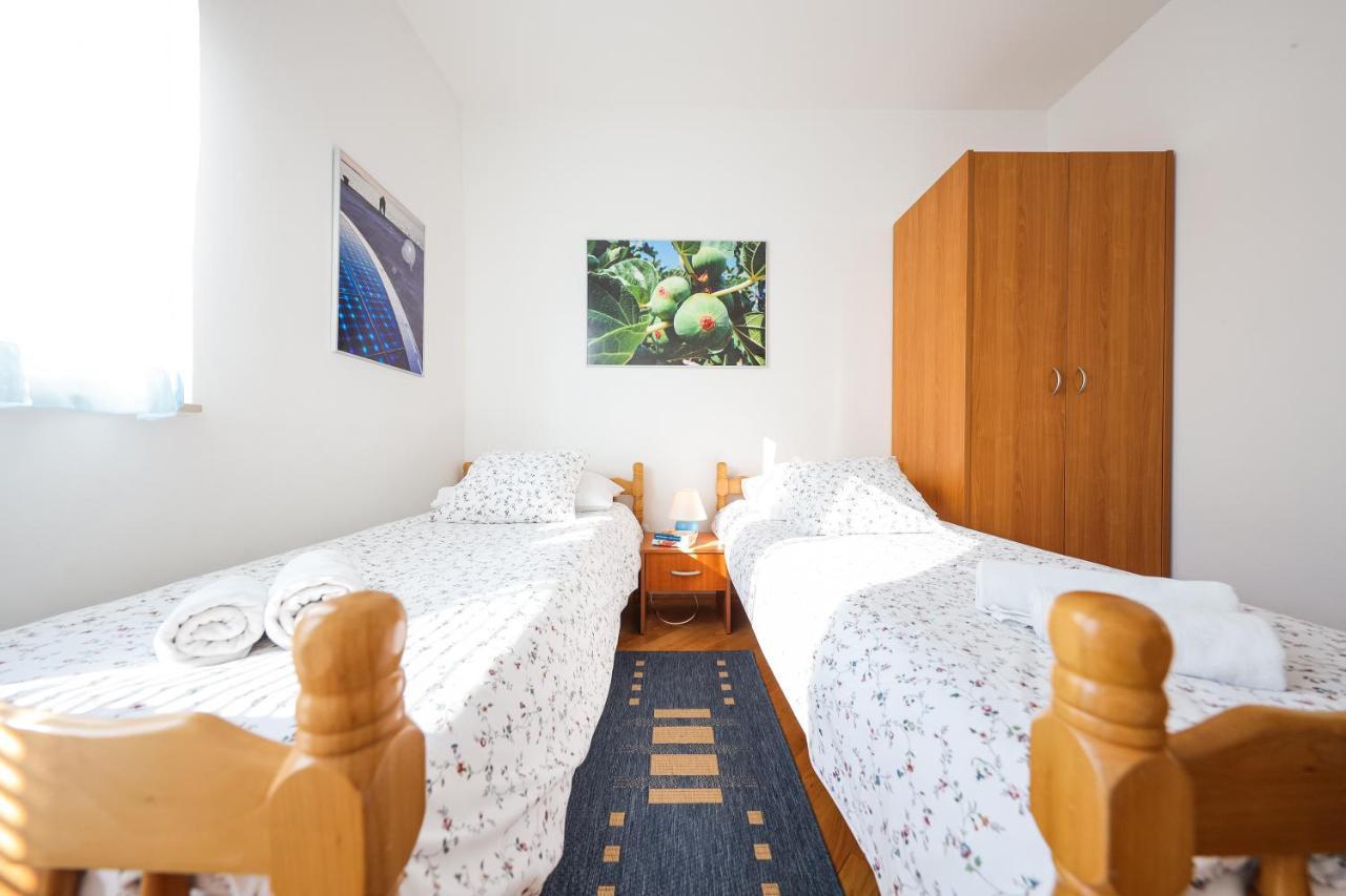 Luton Apartment Zadar Kozino Heating Pool & Jacuzzi 외부 사진
